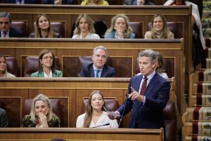 No a la guerra, no a Sánchez, no a las hemorroides