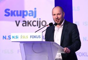 (POGLED) Kolumna Gorana Novkovića: Kam gre papež, kam pa NSi?