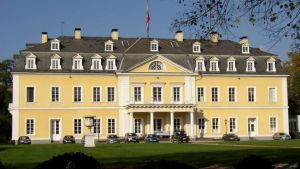 Spraakmakend vorstenhuis in het Duitse Wied. ‘Een Nassau werd als zeer goede partij beschouwd’