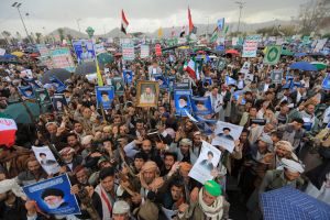Houthis threaten to join Mideast war, raising specter of renewed Red Sea attacks