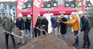 Spatenstich für Rewe-Markt im Rauental