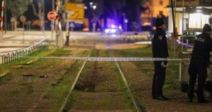 Vlak naletio na drvo i iskliznuo s tračnica, u njemu bilo 40-ak putnika