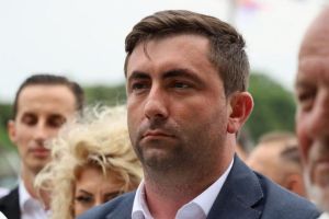 Gradonačelnik Bijeljine komentarisao DRAMATIČNO STANJE s radnicima „Nove Ljubije“