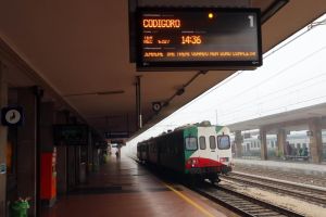 La linea Ferrara-Codigoro è da elettrificare: niente treni per un anno