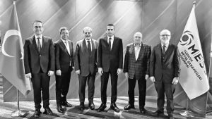 İşçi sendikalarının genel kurullarında artık alkışlanıyoruz