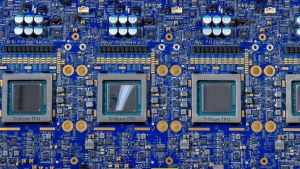 Altın arayanlar için iyi bir kazma-kürek satıcısı şart