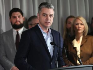 Vaughn Palmer: B.C. NDP misses own target for processing mineral claims