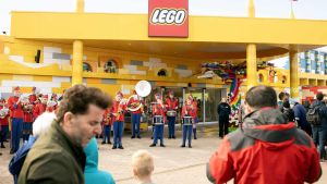 Nyt milliardtab: Lego-familiens ejerskab af forlystelsesgigant giver fortsat hov...
