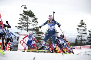 Suvi Minkkinen ja muut ampumahiihdon tähdet kisaavat Suomen mestaruudesta Vuokatissa