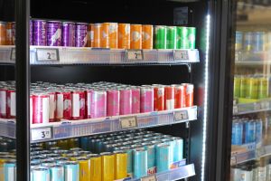 Kajaanilaisnuorten aloite energiajuomien kiellosta eteni kansalaisaloitepalveluun