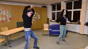 Lampenfieber gehört dazu. Laienspieler proben für kriminell lustige Aufführung