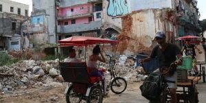 Cuba como parque temático del comunismo: turismo, propaganda y crisis