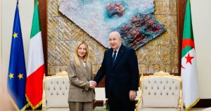 L'antica amicizia tra Italia e Algeria malvista da Parigi