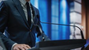 Zincirli kapılardan açık dünyaya: Geleceğin diplomatı