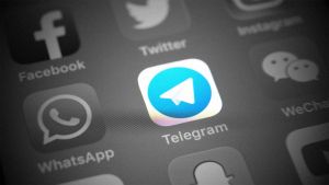 Inside the Crypto‑Fueled Fake Review Economy