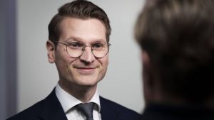 Van Essen trekt 150 miljoen uit stikstofpot voor natuur en boeren