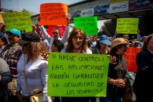 Autoritarismos y resistencia