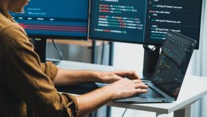 Više od 500 otkaza u IT sektoru Srbije u istom mesecu: Da li je veštačka inteligencija jedini razlog za masovna otpuštanja ili dobro opravdanje?