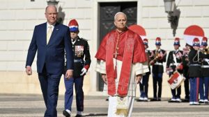 Paus voor historisch bezoek in Monaco