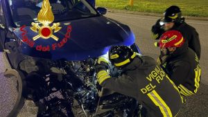 Lodi, frontale tra due auto sulla Sp17: due donne ferite finiscono in ospedale