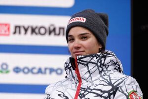 Лыжница Вероника Степанова начала с победы в многодневке финала Кубка России, Дарья Непряева – вне топ-5