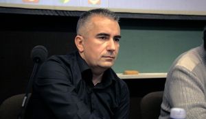 „Antropolog na udaru režima“: Ko je Danijel Sinani, dekan Filozofskog fakulteta, koji je saslušan u policiji nakon smrti studentkinje?