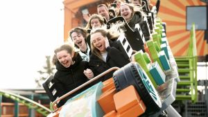 Se pletskuddene: Der var en helt speciel grund til, at hundredvis af fans stod i...