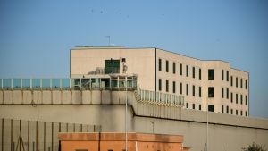 Rivolta in carcere a Pavia, fuoco nelle celle