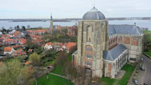 Wéér wankelt een volksheld op zijn sokkel: Adriaen Valerius had ‘dikke vinger in de pap’ bij slavenhandel