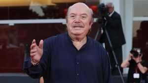 Lino Banfi, un ‘italieno’ vero: “Ero senza una lira, ma rifiutai i soldi da Totò. Ho sempre fatto le cose con garbo”