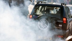 Izbušene gume na automobilima posmatračkih misija u Bajinoj Bašti