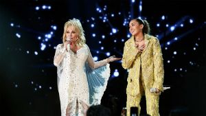 Miley Cyrus (a.k.a. Hannah Montana) Got Some Advice From Dolly Parton. Here’s the Real Lesson
