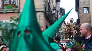 El alto precio de los combustibles se cuela en la bendición de Ramos de Avilés: 