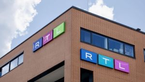 RTL Tonight stopt, na de zomer andere talkshow met Renze Klamer
