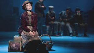 Hvis stykket havde bibeholdt sin slutning, havde det været mere relevant end nogensinde. Men det bliver vi snydt for