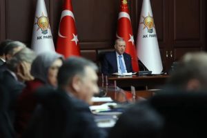 AKP hegemonyasının inşası, krizi, otoriterleşmesi ve dağılması