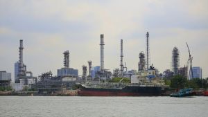 Zarađuje li Iran milione na blokadi Ormuskog moreuza?