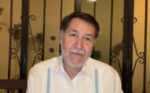 Noroña tira la piedra y esconde la mano