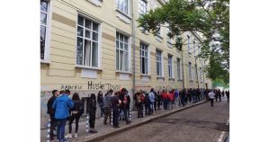 Кои гимназии у нас са най-много, най-големи и най-добри на матурите