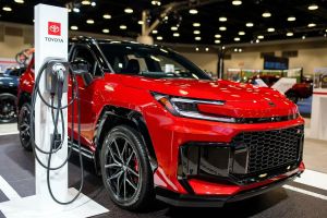 Can Surging Gas Prices Reverse U.S. EV Sales Slump?