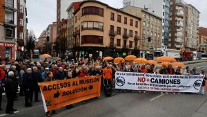 Gijón lleva a Madrid la lucha contra el tráfico pesado en La Calzada: Moriyón eleva mañana la denuncia al Defensor del Pueblo