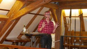 Kabarettabend mit Merkel-Double sorgt mit Episoden aus dem Alltag für viele Lacher