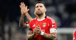 No silêncio, o adeus? Otamendi já faz as malas...