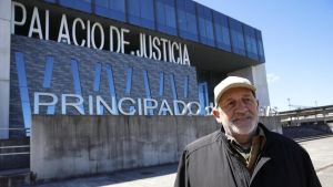 El padre Chus vuelve al banquillo por intentar agredir sexualmente a un niño de 13 años en su casa de Gijón