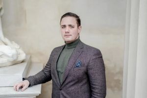 Christian Egander Skov: »Plejer er død,« siger det moderne menneske. Det lyder jo godt. Til gengæld er det forkert