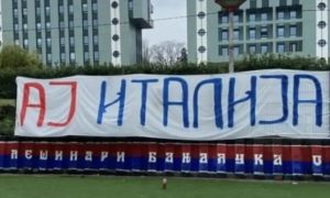 Transparent u Banjaluci izazvao pažnju: Poruka “Lešinara” pred duel u Zenici