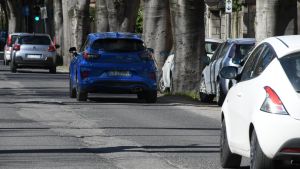 Pavia, in viale Gorizia tre mesi di cantieri. Residenti furiosi: «Saremo isolati a casa»