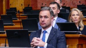 Aleksić: Upadi policije u NPS i Rektorat poruka da režim kreće u totalnu represiju