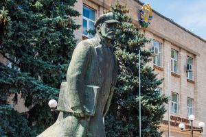 108 лет «беспримерной наглости»: в годовщину румынской оккупации в Молдавии требуют снести все советские памятники