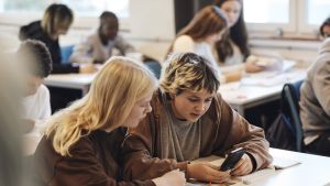 It’s time to ban smartphones in schools